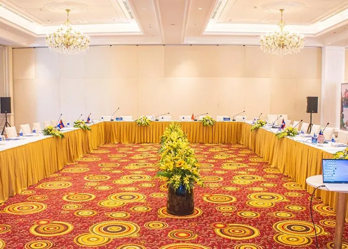 Royal Hotel Ha Long