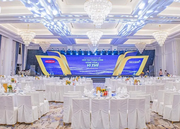 Royal Hotel Ha Long
