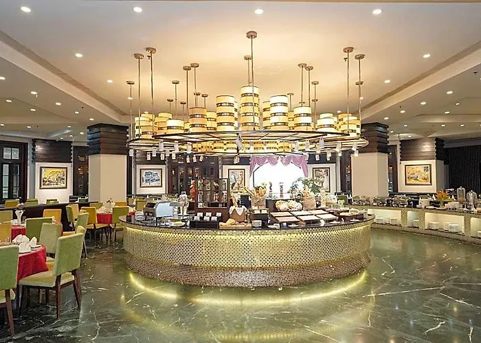 Royal 5*