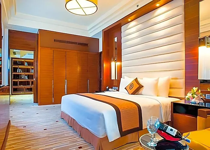 Royal Hotel Ha Long